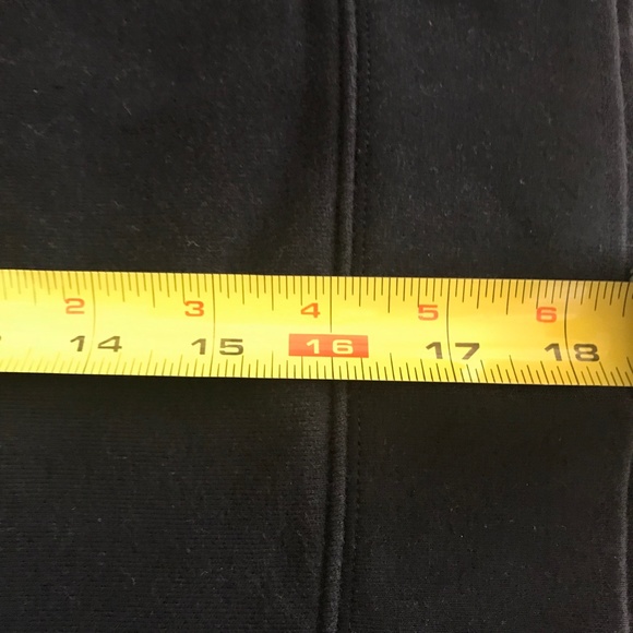 ATHLETA black and white striped top sweatshirt size small super stylish - Picture 9 of 9